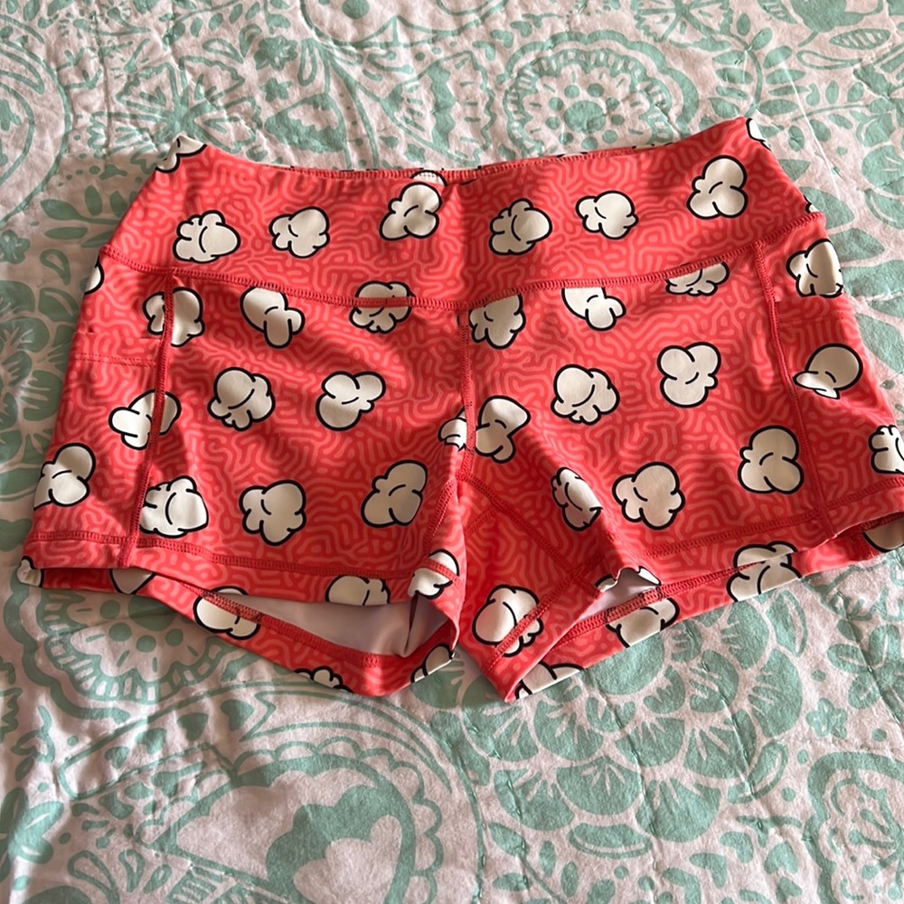 Compressive shorts